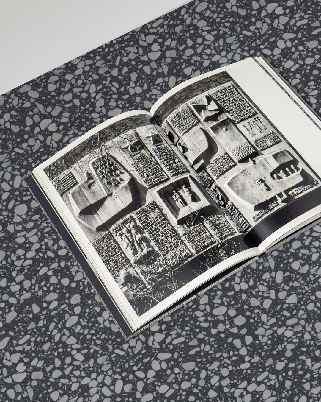 Tino Nivola in America