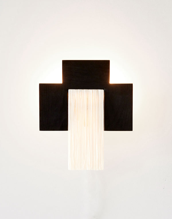 Sadelle Sconce