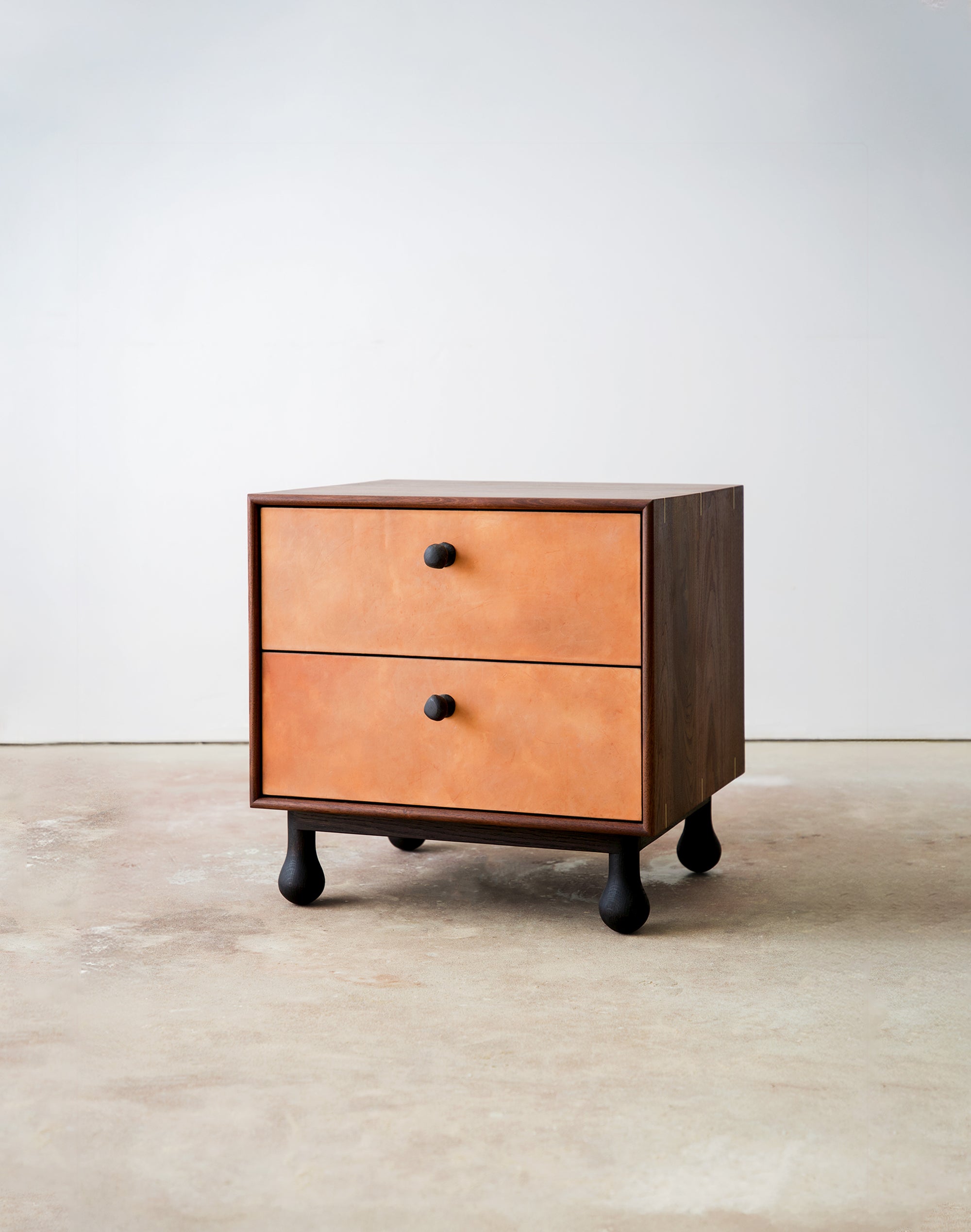 Mari Side Table