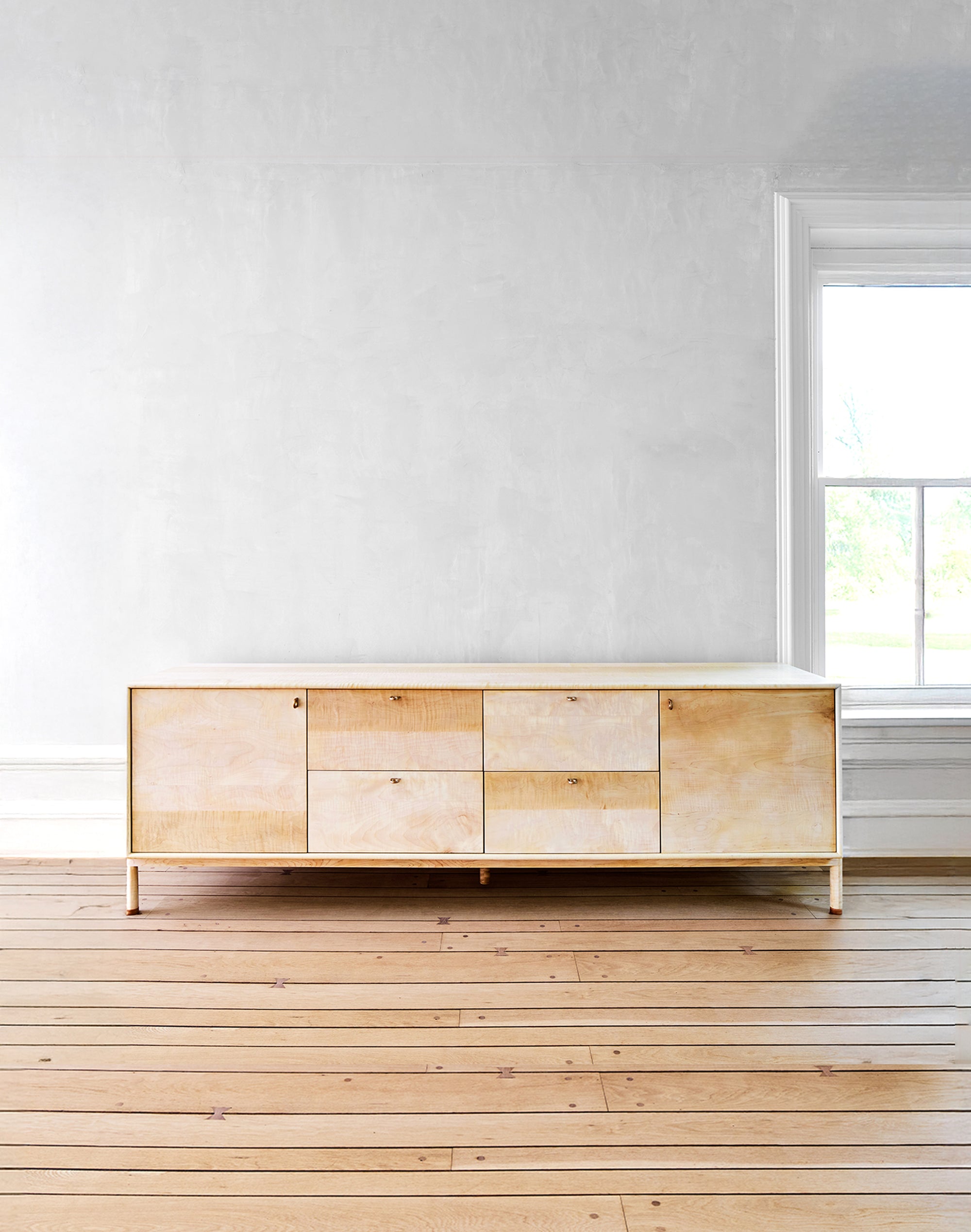 Noon Credenza
