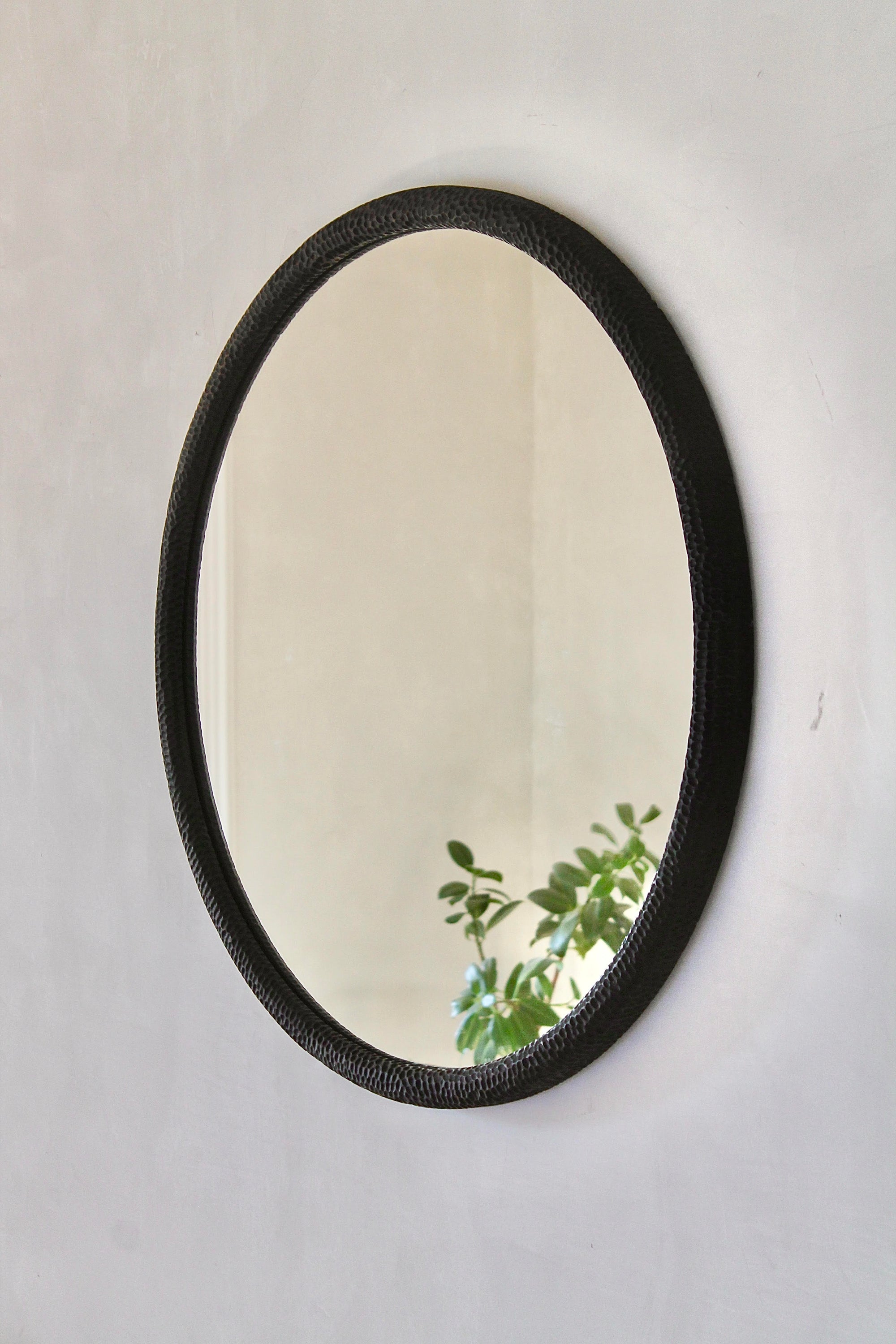 Stippleround Mirror