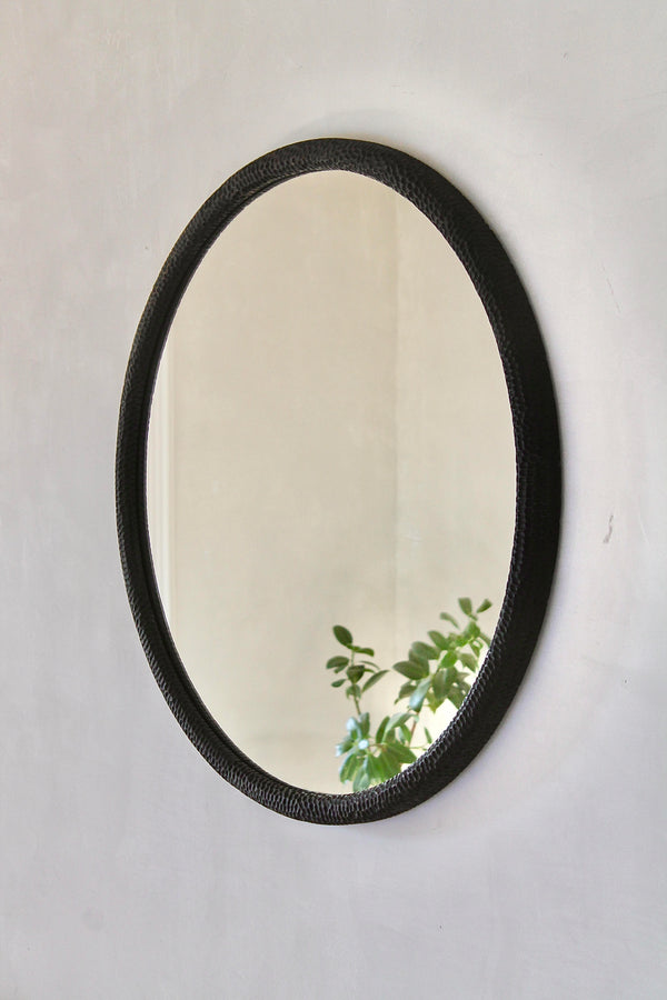 Stippleround Mirror